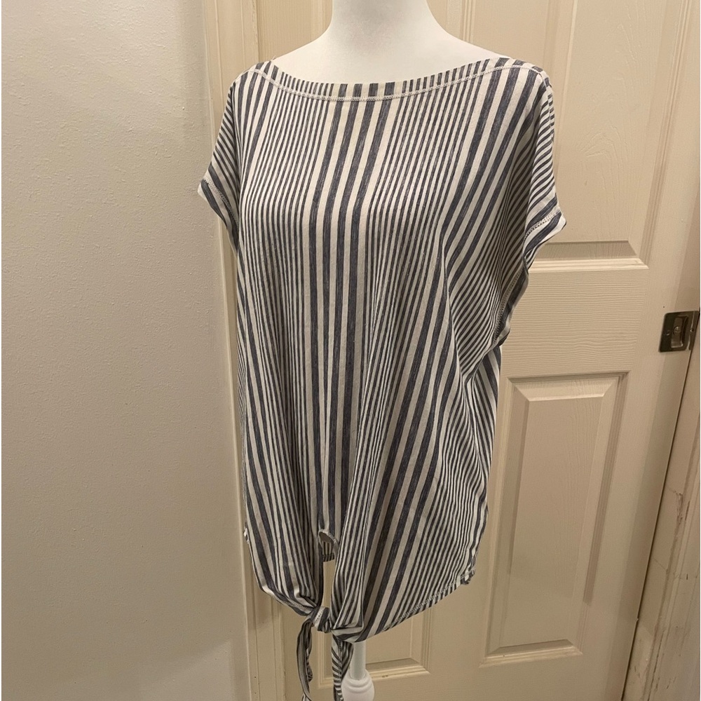 Max Studio Navy Striped Tie Front Casual Shirt Size L